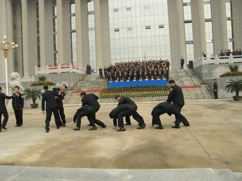 荆州市法院司法警务工作现场会在我院召开