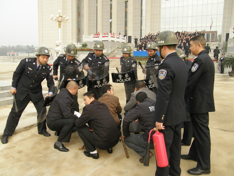 荆州市法院司法警务工作现场会在我院召开